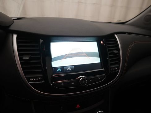 Used 2017 Chevrolet Trax LS FWD image 18
