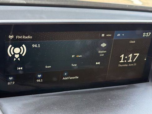 Certified 2025 Acura RDX SH-AWD image 21
