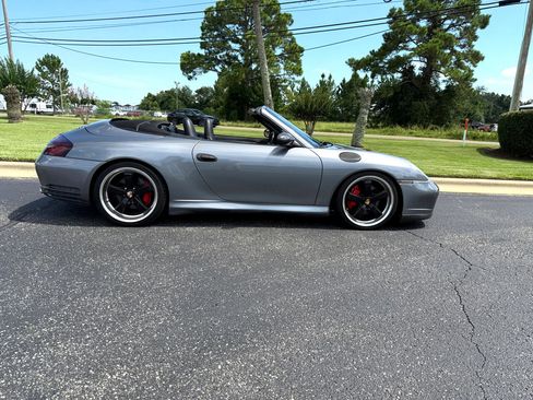 Used 2004 Porsche 911 Carrera 4S image 5