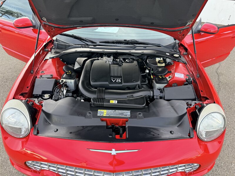 Used 2002 Ford Thunderbird RWD image 30