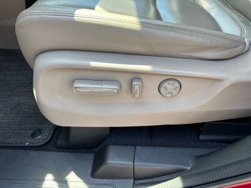 Used 2023 Honda Odyssey EX-L image 19