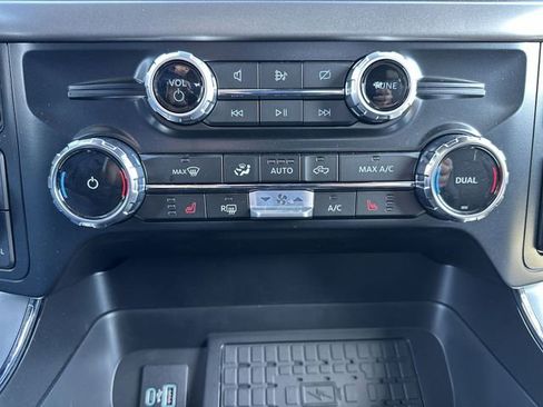 New 2024 Ford F150 XLT w/ Equipment Group 303A High image 19