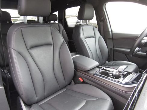 Used 2023 Audi Q7 2.0T Premium Plus w/ Premium Plus Package AWD/4WD image 20
