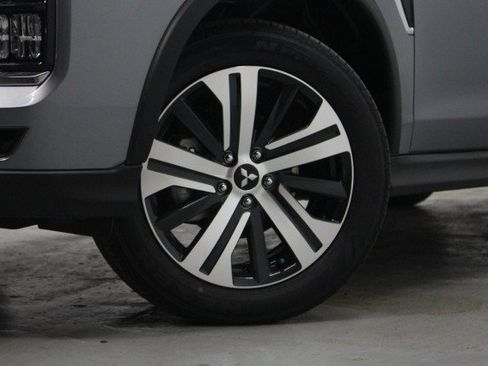 New 2026 Mitsubishi Outlander Sport SE image 3