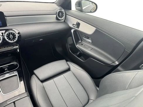 Used 2025 Mercedes-Benz CLA 250 4MATIC image 19