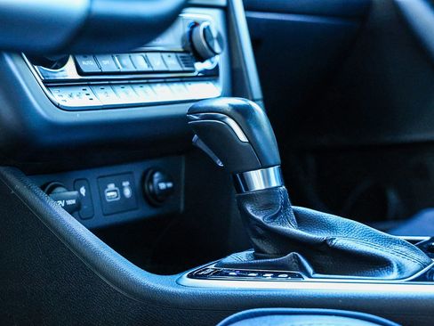 Used 2019 Hyundai Sonata Limited image 30