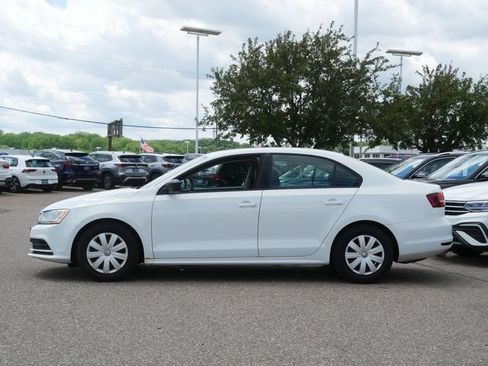 Used 2016 Volkswagen Jetta S FWD image 4