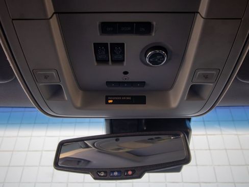 Used 2020 Chevrolet Tahoe Premier AWD/4WD image 43