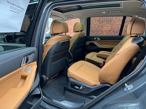 New 2026 BMW X7 xDrive40i image 23