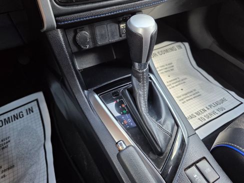 Used 2019 Toyota Corolla SE FWD image 33