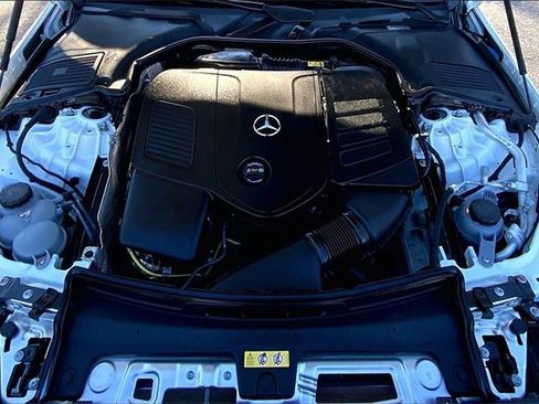 Used 2025 Mercedes-Benz C 300 4MATIC Sedan image 26