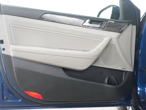 Used 2015 Hyundai Sonata Limited w/ Option Group 06 image 19