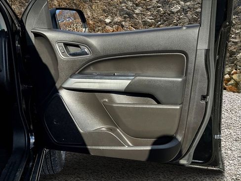 Used 2016 Chevrolet Colorado LT image 20