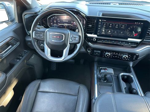 Used 2024 GMC Sierra 1500 SLT w/ SLT Premium Plus Package image 19