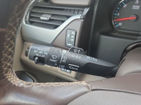 Used 2016 Chevrolet Tahoe LTZ AWD/4WD image 42