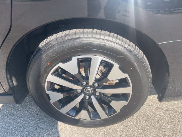 Used 2025 Honda Odyssey EX-L image 32