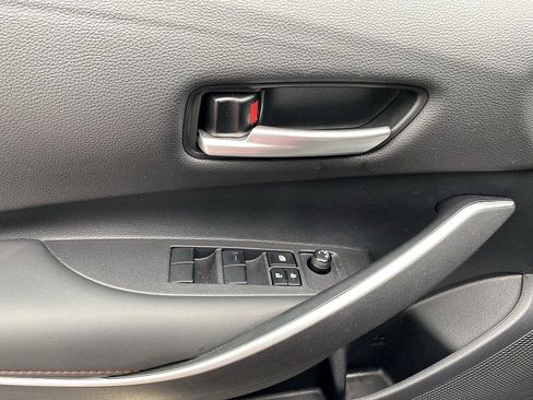 Certified 2025 Toyota Corolla SE image 17