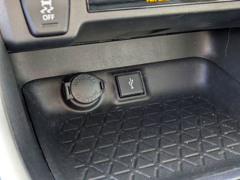 Used 2021 Toyota RAV4 XLE image 26