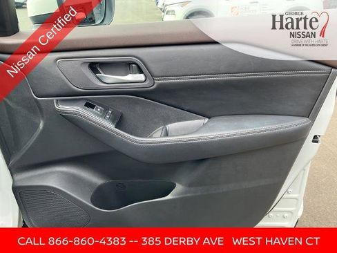 Certified 2023 Nissan Rogue SL w/ SL Premium Package AWD/4WD image 18
