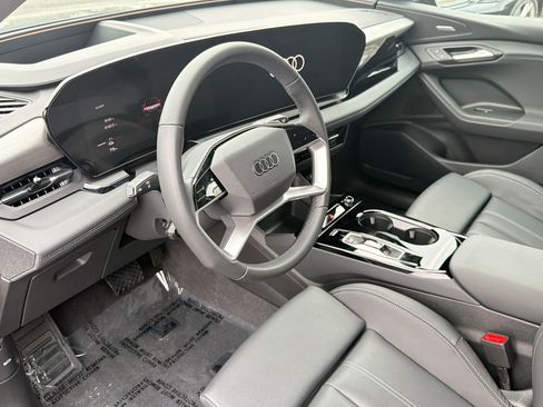 Used 2025 Audi Q6 e-tron Premium Plus w/ Premium Plus image 4