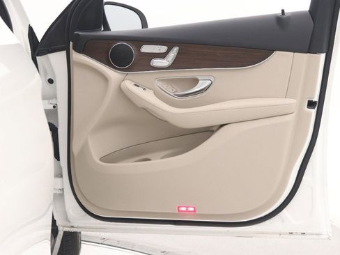 Certified 2022 Mercedes-Benz GLC 300 image 24