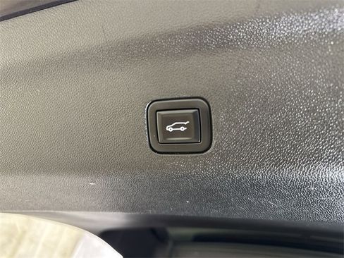 Certified 2023 GMC Yukon SLT image 28