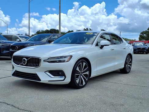 Certified 2023 Volvo S60 B5 Ultimate FWD image 3