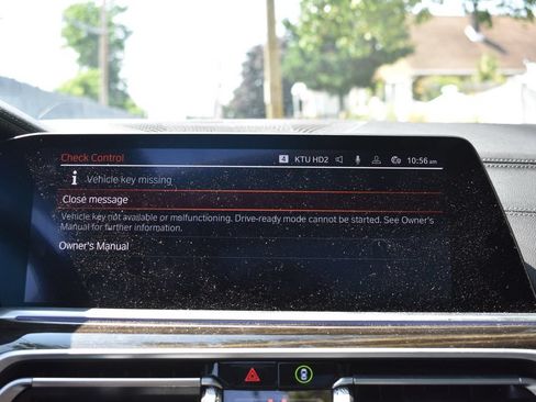 Used 2021 BMW X5 xDrive40i w/ Premium Package AWD/4WD image 17