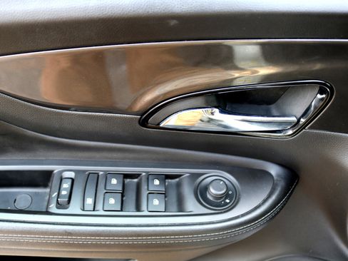 Used 2019 Buick Encore Preferred w/ Safety Package image 13