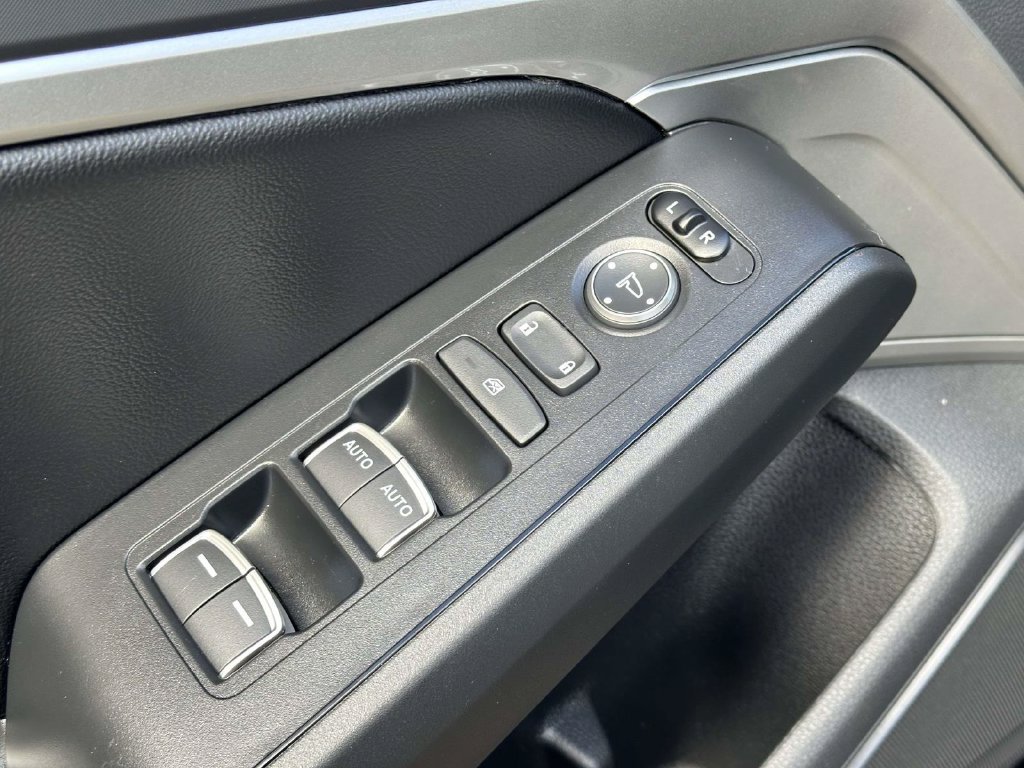 Used 2026 Acura Integra FWD image 17