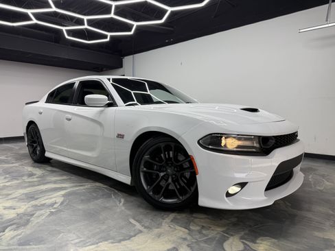 Used 2020 Dodge Charger Scat Pack image 6