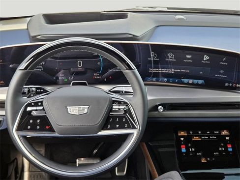 New 2026 Cadillac Vistiq Premium Luxury w/ LPO, Floor Liner Package image 12