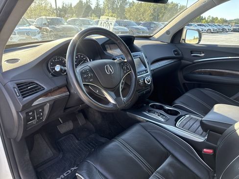 Used 2017 Acura MDX SH-AWD image 8