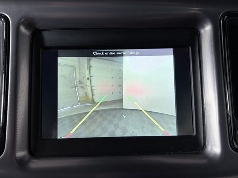 Used 2022 Dodge Challenger SXT RWD image 23