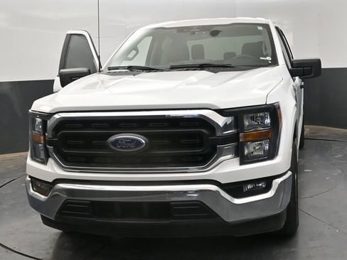 Used 2023 Ford F150 XLT image 3