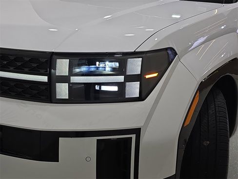 Used 2025 Hyundai Santa Fe Calligraphy image 35