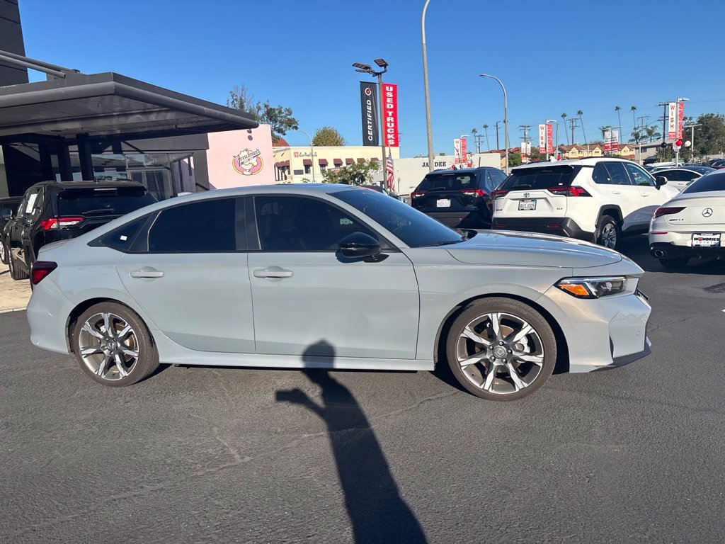 Used 2025 Honda Civic Sport image 4