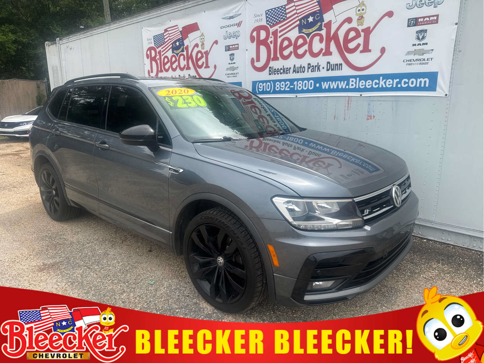 Used 2020 Volkswagen Tiguan SE R-Line FWD image 1