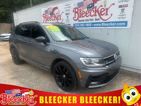 Used 2020 Volkswagen Tiguan SE R-Line FWD image 1