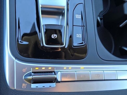 New 2026 Kia Carnival SX Prestige FWD image 25