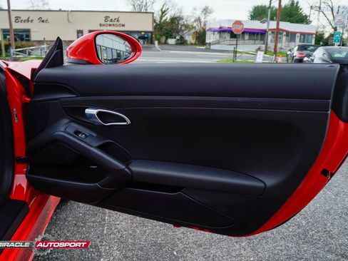 Used 2017 Porsche 718 Boxster image 23