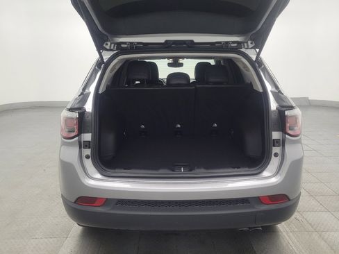 Used 2018 Jeep Compass Limited w/ Navigation Group AWD/4WD image 29