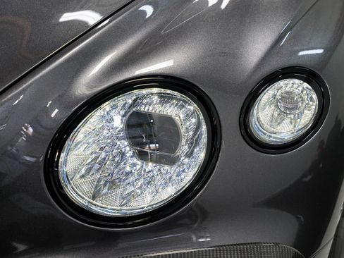 Used 2021 Bentley Continental GT V8 AWD/4WD image 18