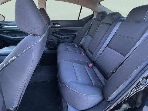 Used 2022 Nissan Altima 2.5 SV image 14