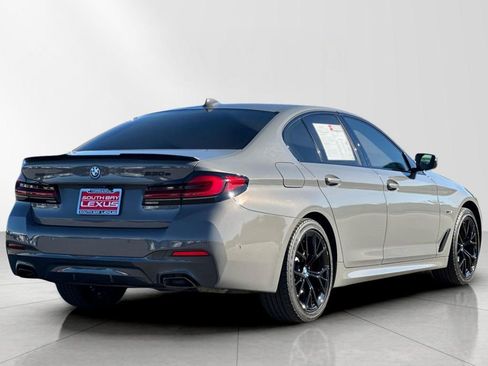 Used 2022 BMW 530e xDrive w/ Premium Package image 6