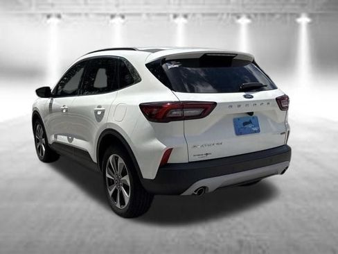 Used 2023 Ford Escape Platinum AWD/4WD image 7