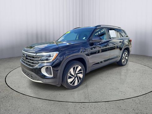 Used 2025 Volkswagen Atlas SE FWD image 5