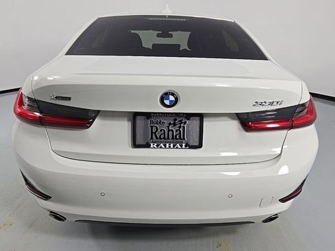 Used 2021 BMW 330i xDrive Sedan w/ Convenience Package image 5