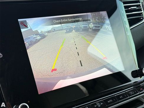 Used 2024 Jeep Wagoneer 4WD image 21