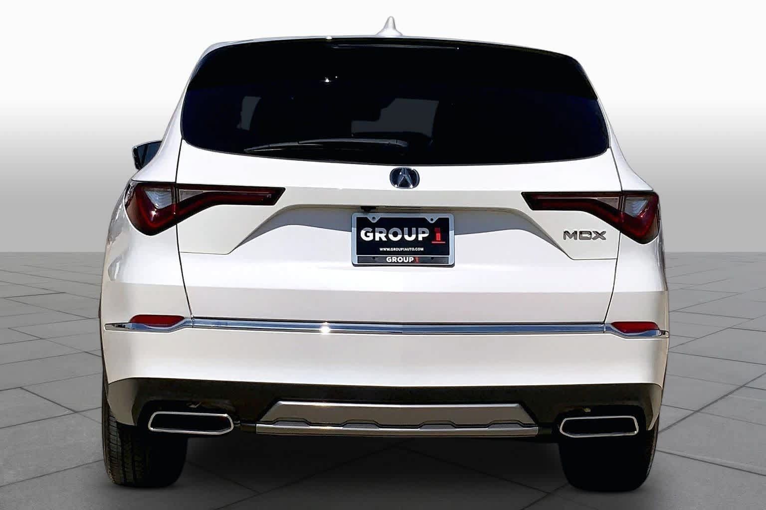Used 2025 Acura MDX FWD image 5